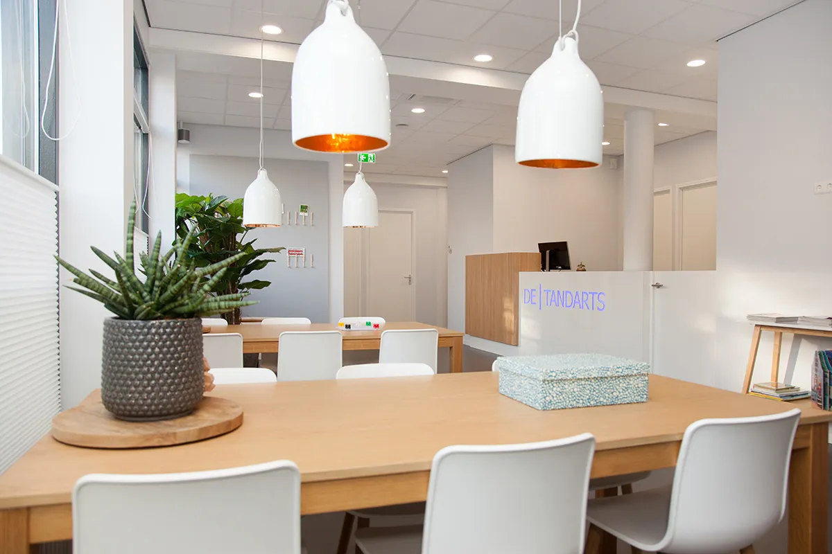 E-build_de tandarts_tandartspraktijk_wachtruimte