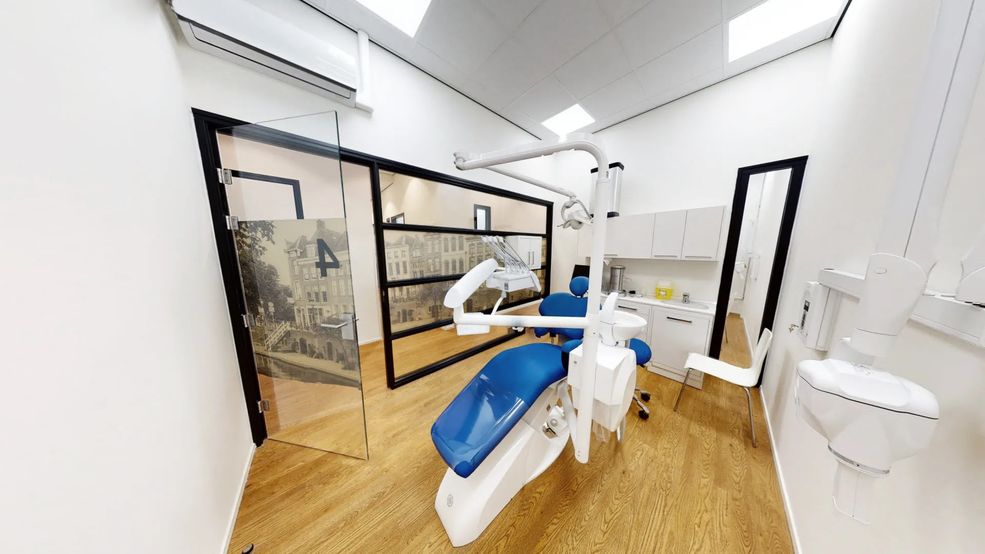 E-build_dental 365_tandartspraktijk_utrecht_behandelkamer-1