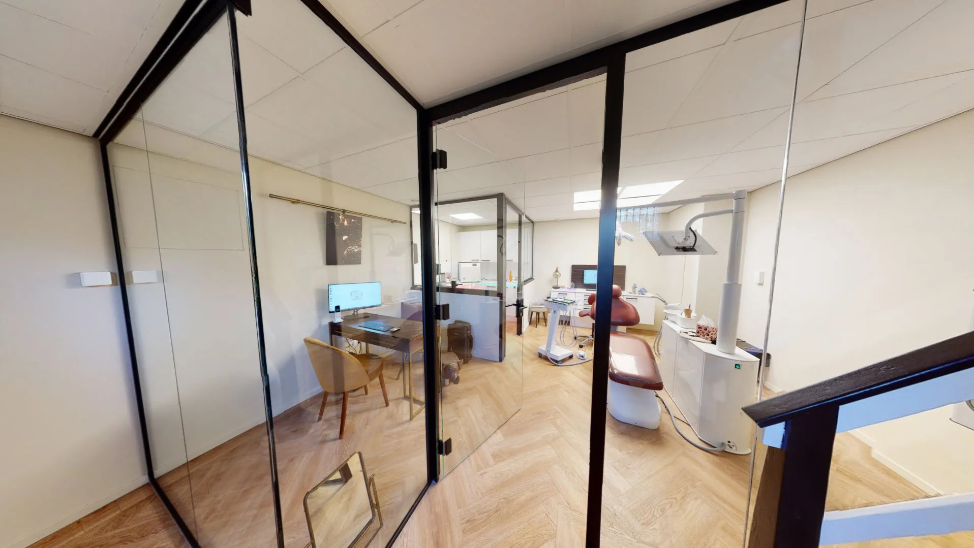 E-build_tandartspraktijk_alles_over_de_mond_rotterdam_behandelkamer-2